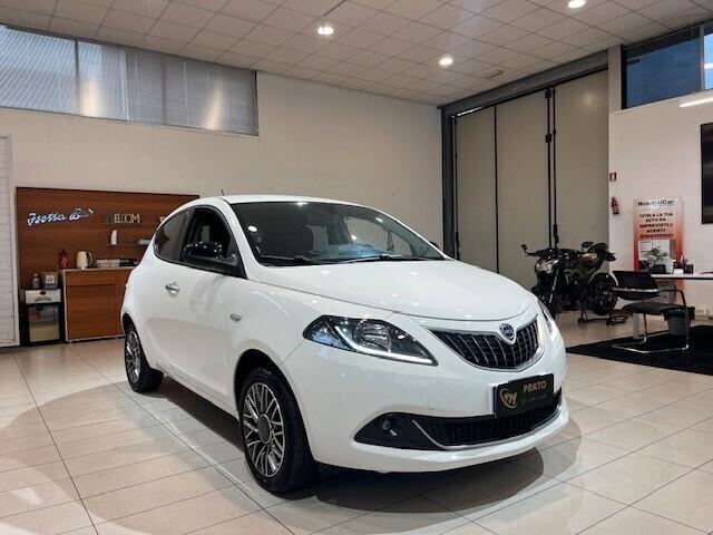 Lancia Ypsilon 1.0 firefly hybrid Gold Plus *17.000 km*