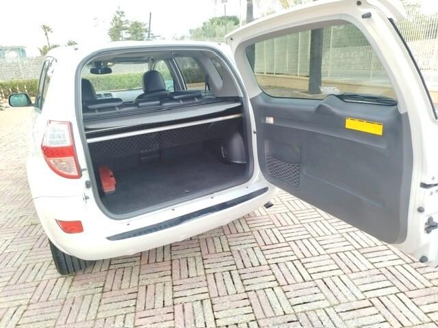 Toyota RAV 4 RAV4 Crossover 2.2 D-Cat 177 CV Executive