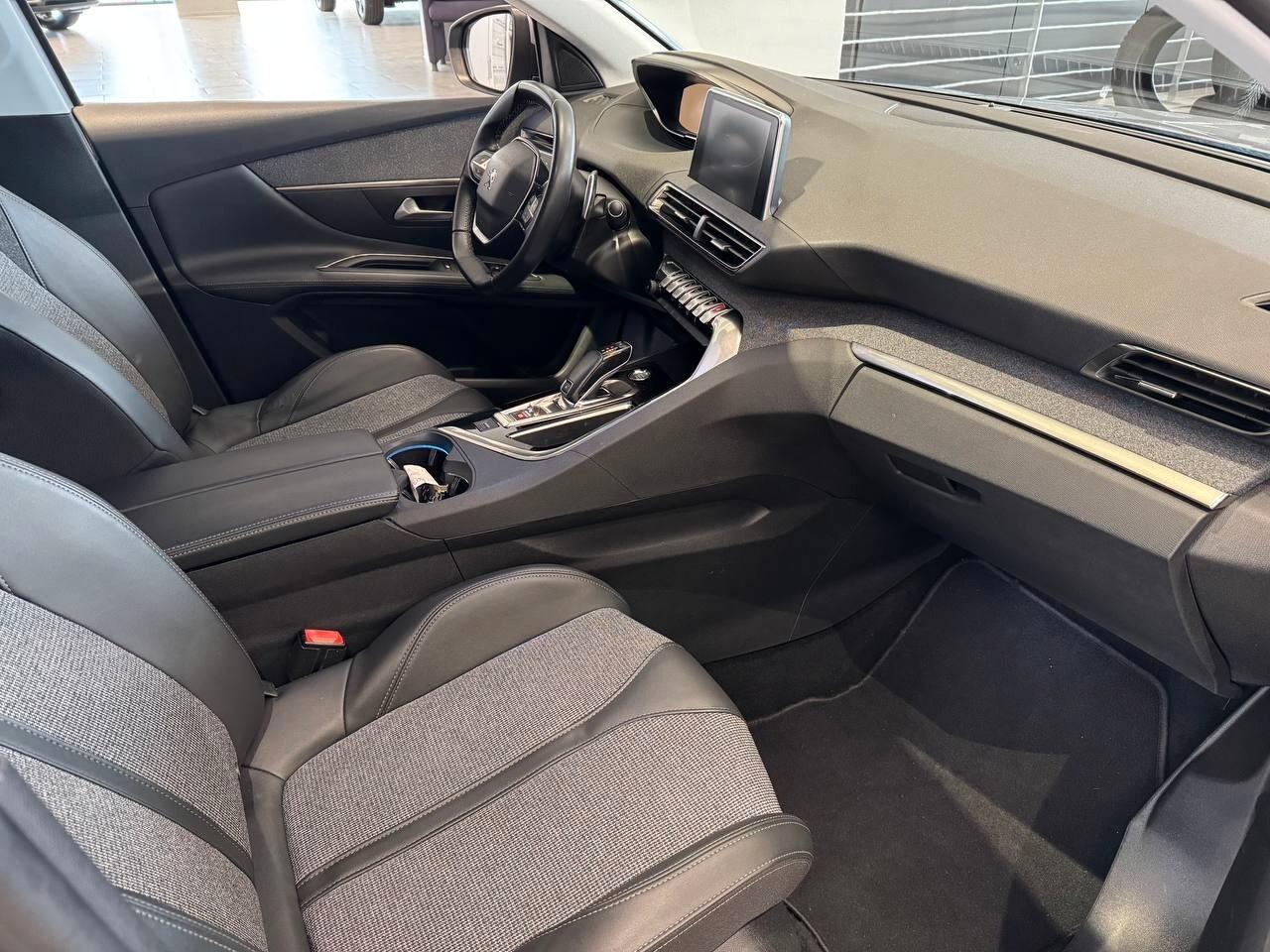 Peugeot 3008 PureTech Turbo 130 S&S EAT8 Allure