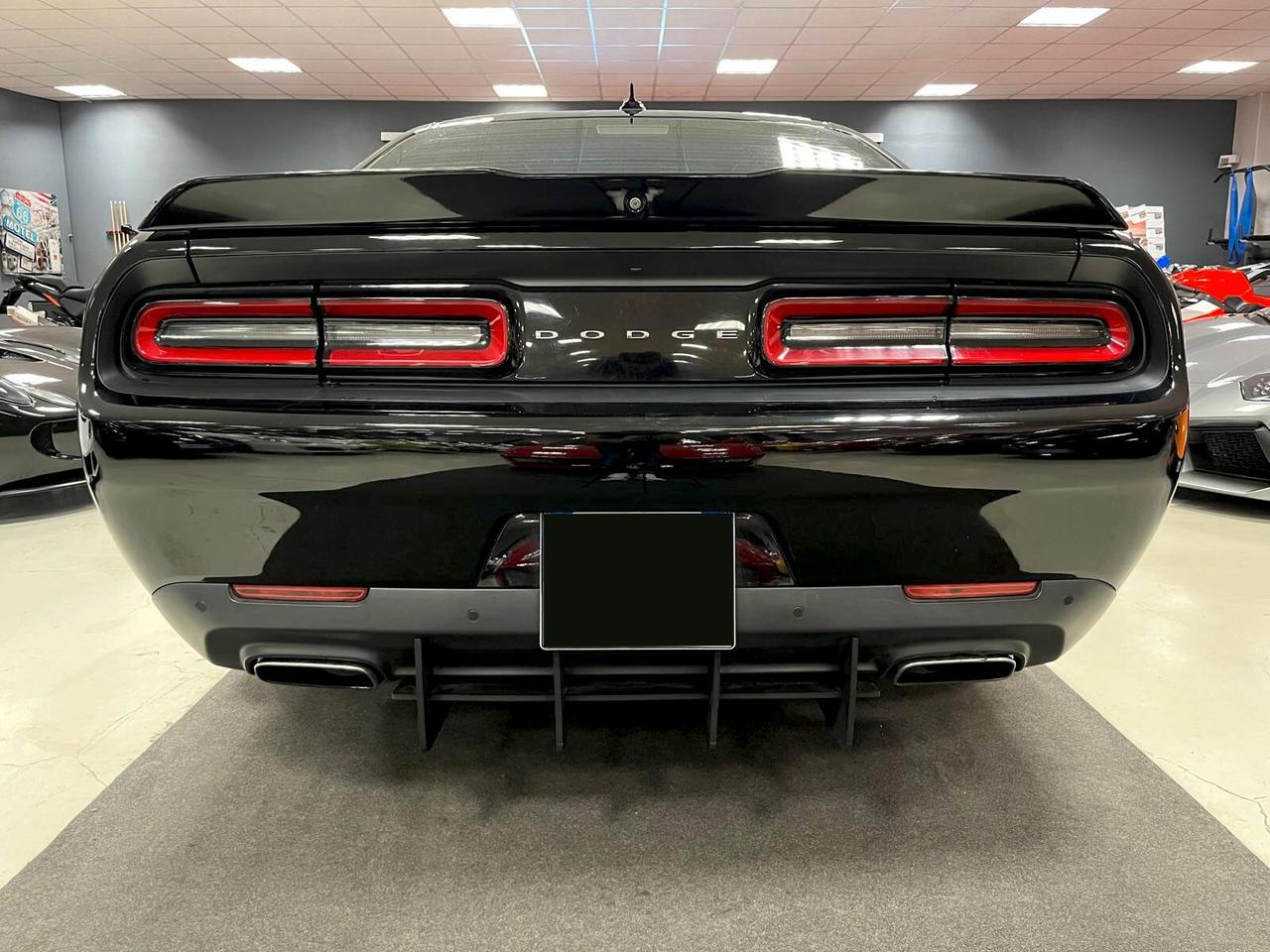 Dodge Challenger V6 3.6 STX AWD