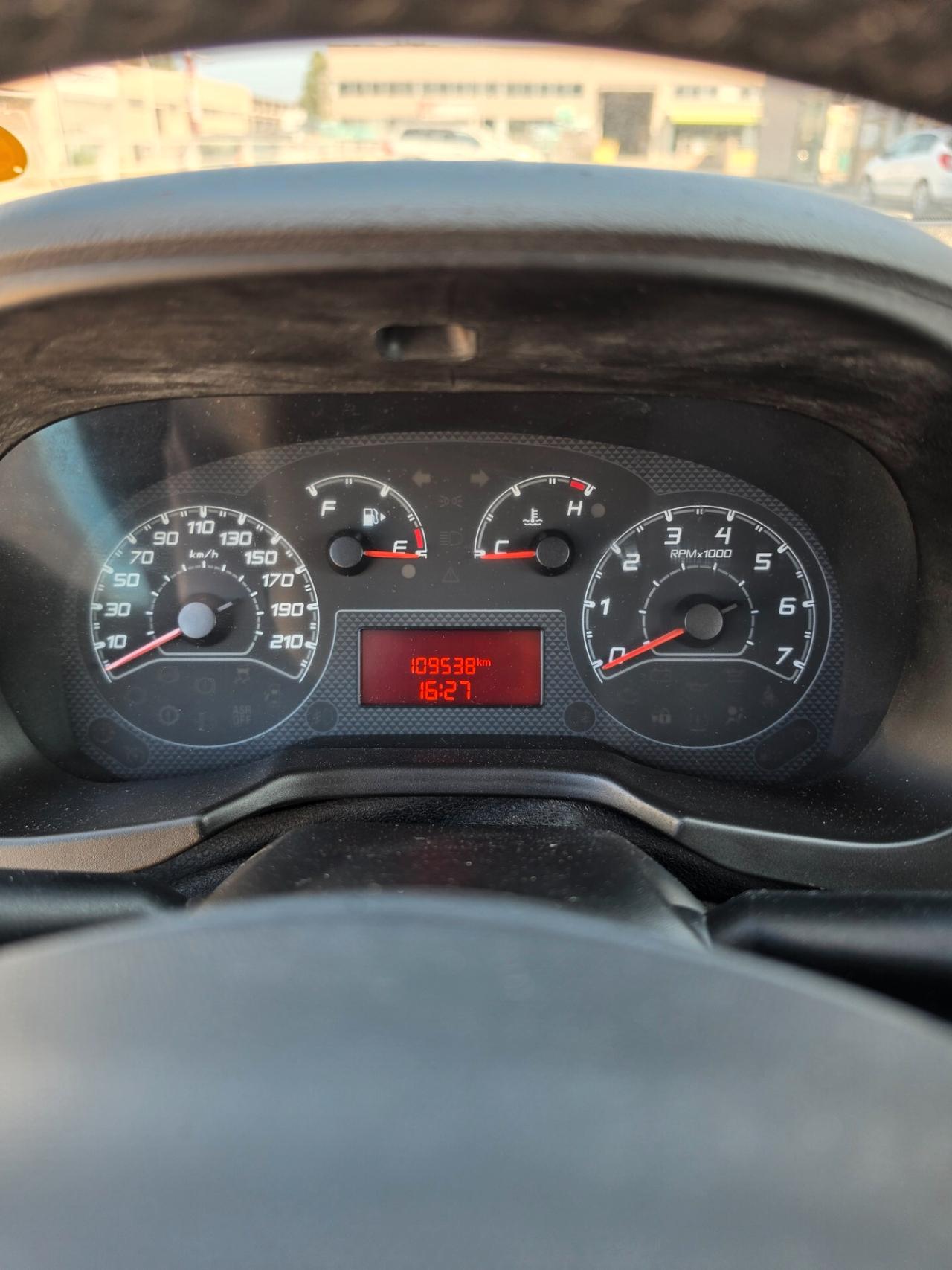 Fiat Punto 1.4 8V 5 porte Natural Power LOUNGE