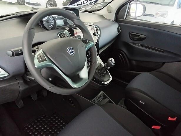 Lancia Ypsilon 1.2 69 CV 5 porte GPL Gold