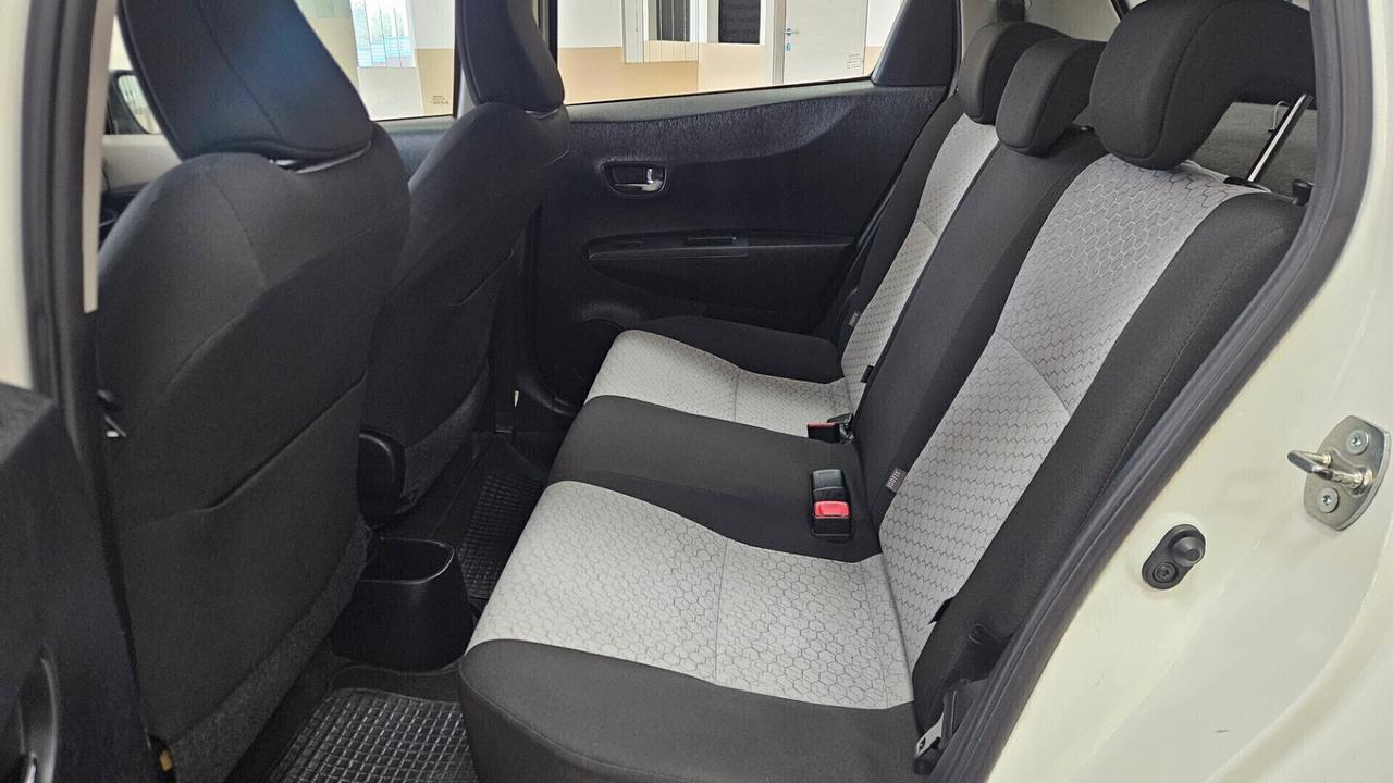 Toyota Yaris 1.0 5 porte Lounge