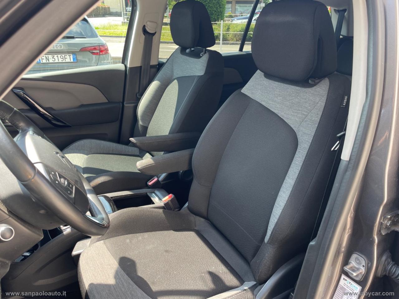 CITROEN Grand C4 S.T. PureTech 130 S&S Shine