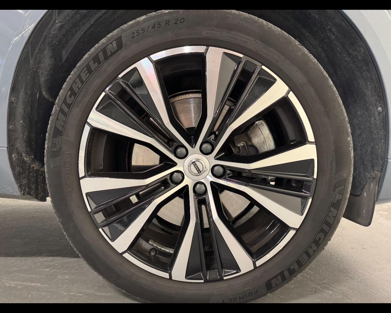 VOLVO XC60 B4 DIESEL AWD PLUS DARK AUTO