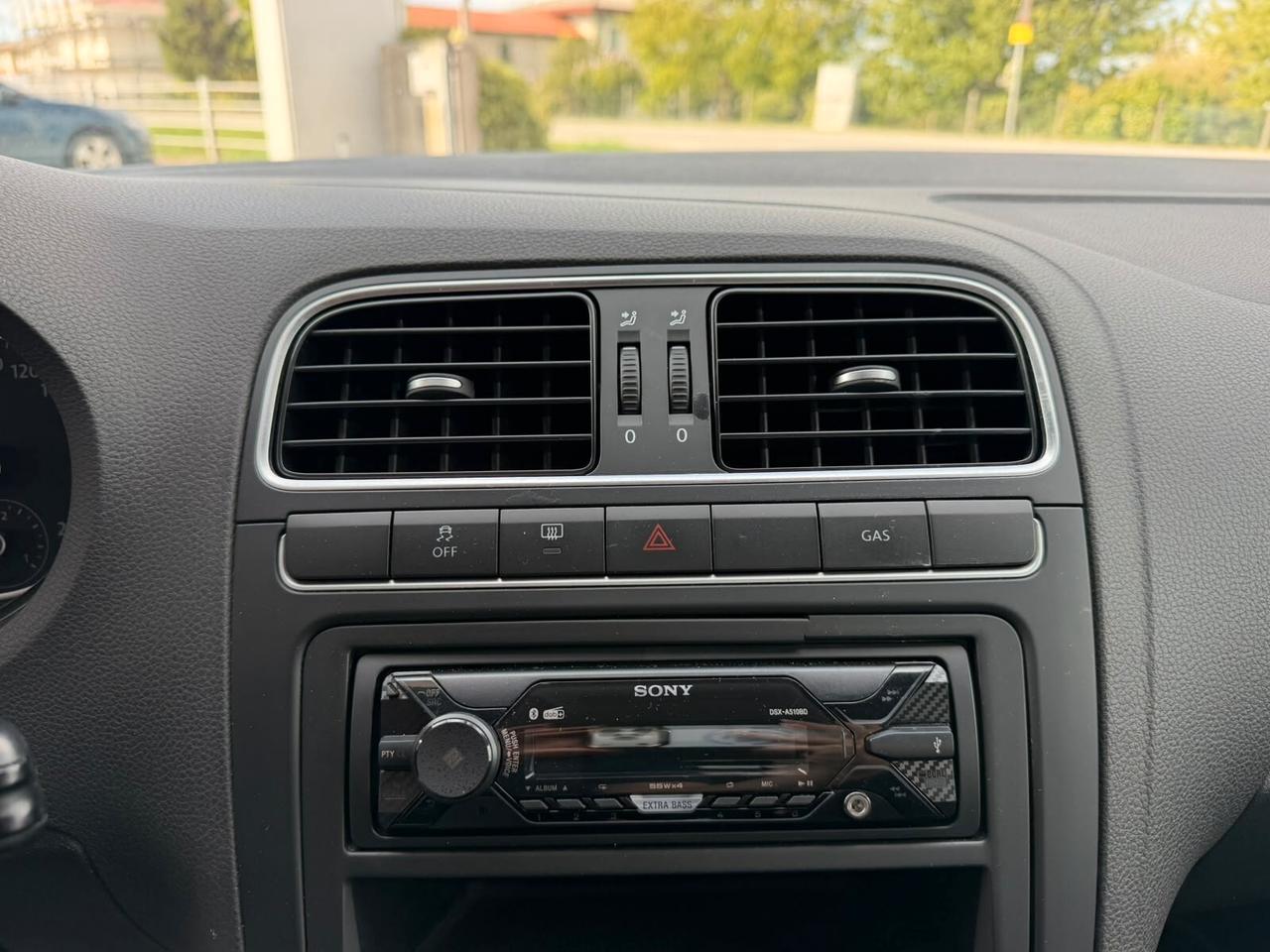 Volkswagen Polo 1.6 GPL Neopatentati