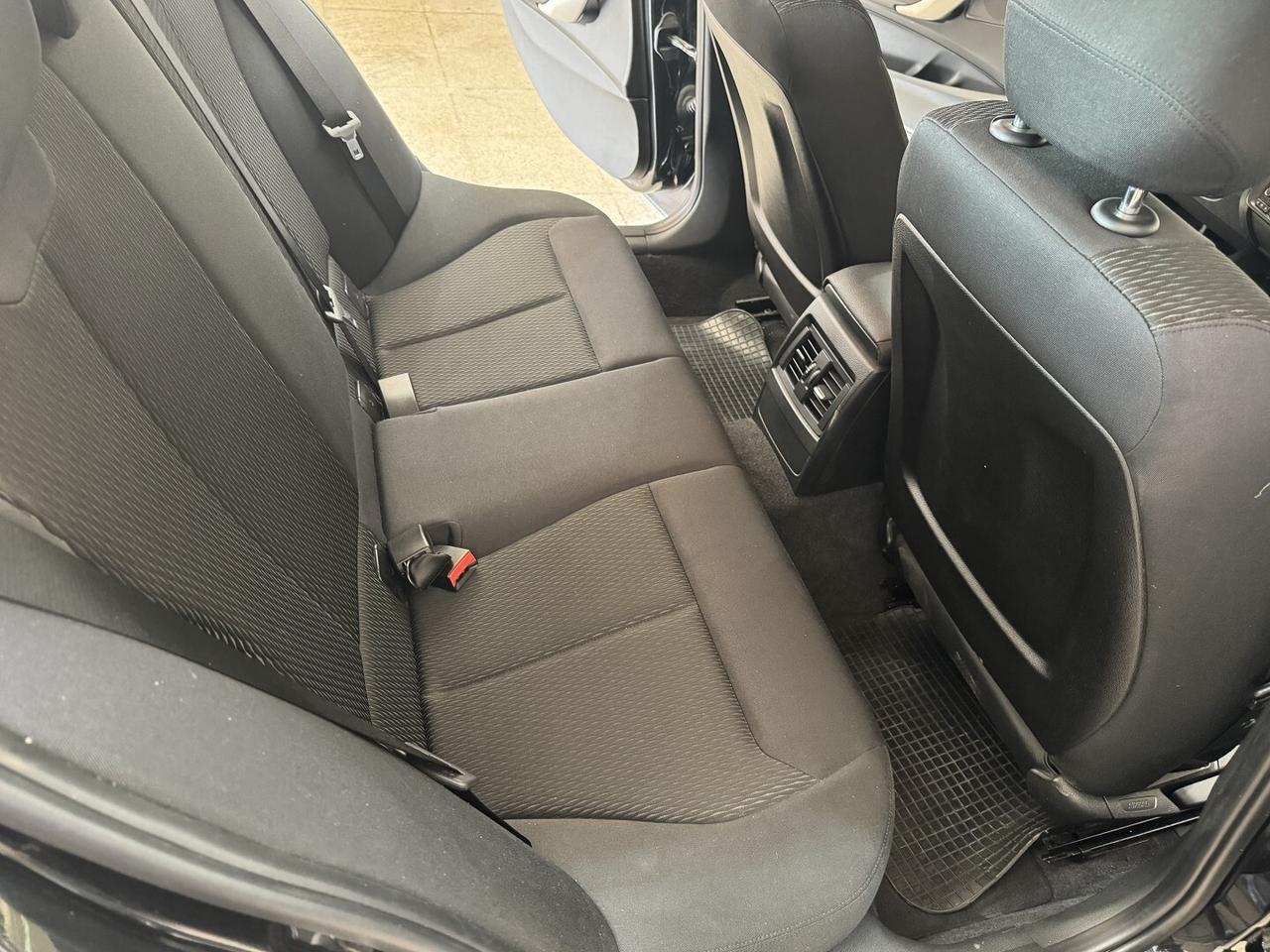 BMW 116d (F20) 115 cv. Urban 137 Mila Km.