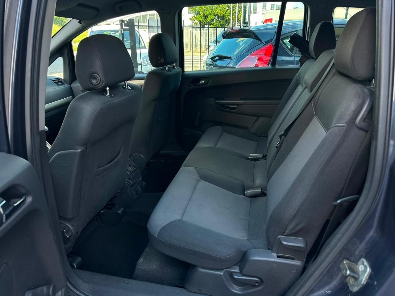 Opel Zafira 1.9 CDTI 120CV aut. Cosmo
