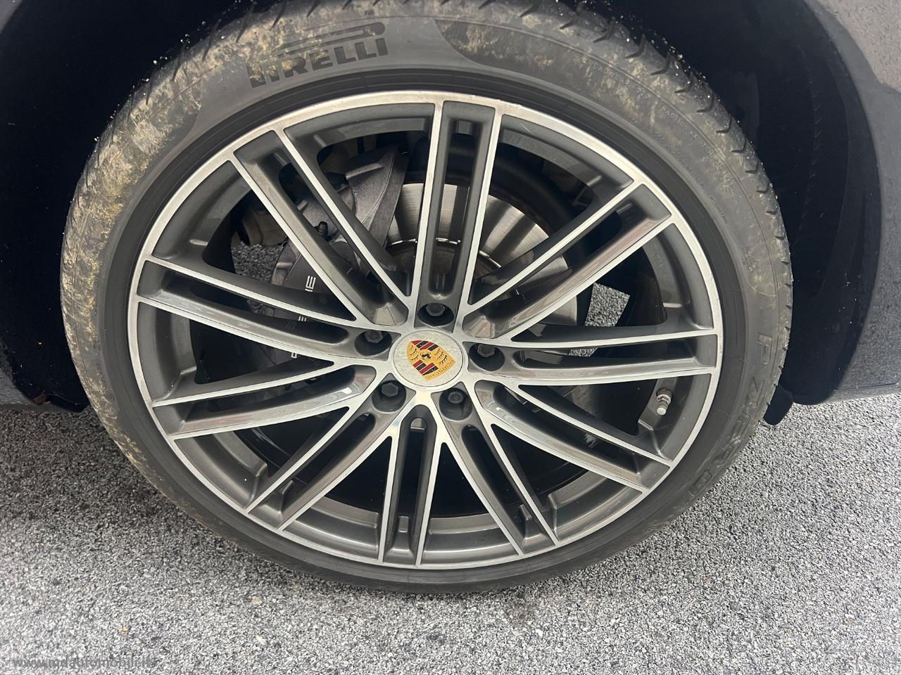 PORSCHE Cayenne 3.0 V6 TETTO CERCHI 22 CAMERA FULL FULL