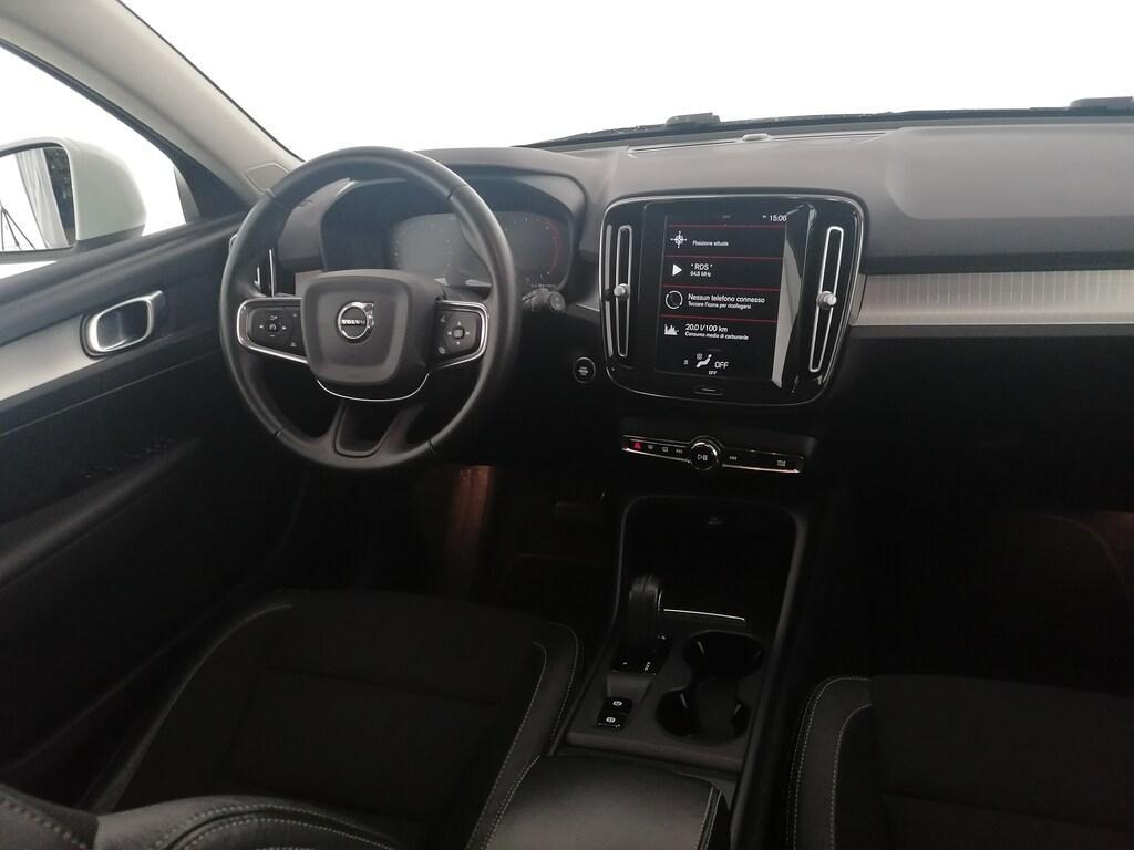 Volvo XC40 2.0 D4 Momentum AWD Geartronic