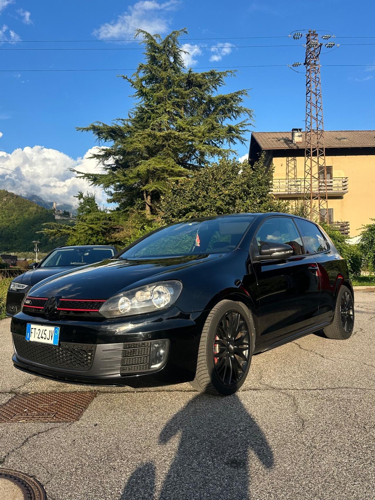Volkswagen Golf GTI