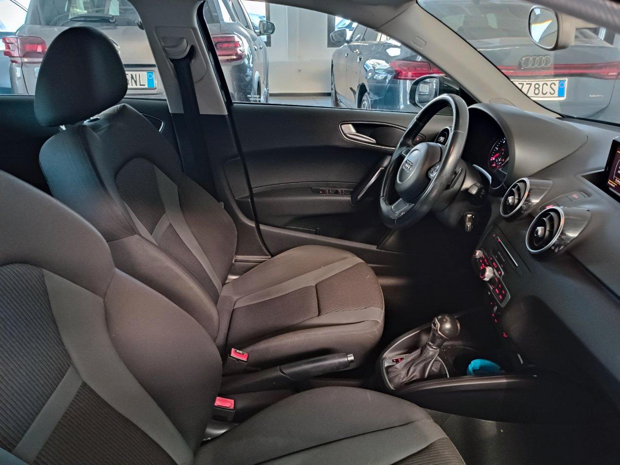 Audi A1 Sportback 1.4 tdi Metal s-tronic