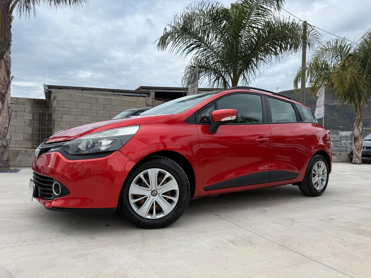 RENAULT CLIO SPORTER ANNO 2015 1.2 BENZINA 73 CV