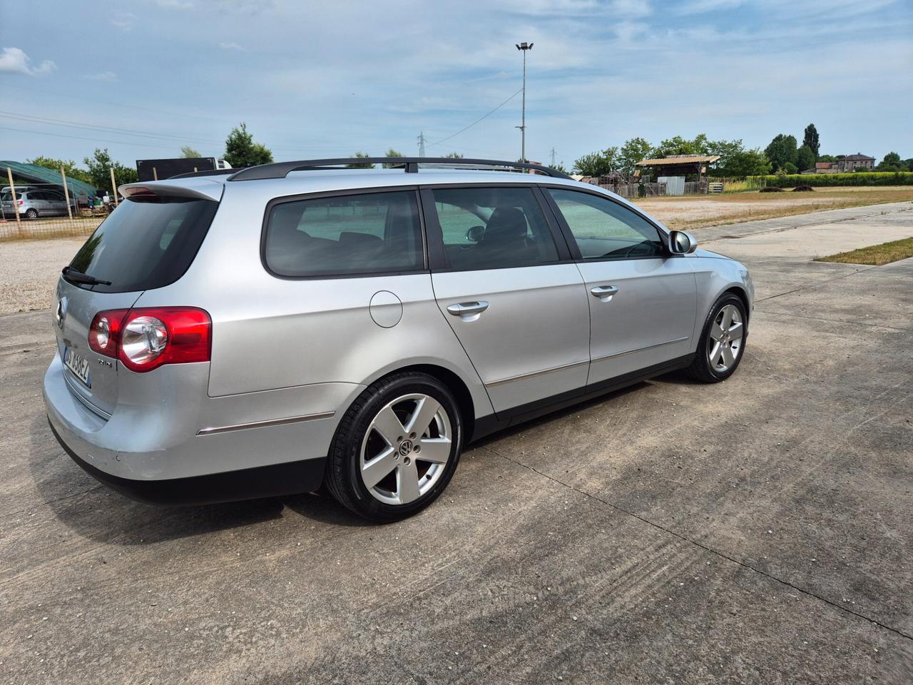 Volkswagen Passat 2.0 TDI DPF Var. Comfortline