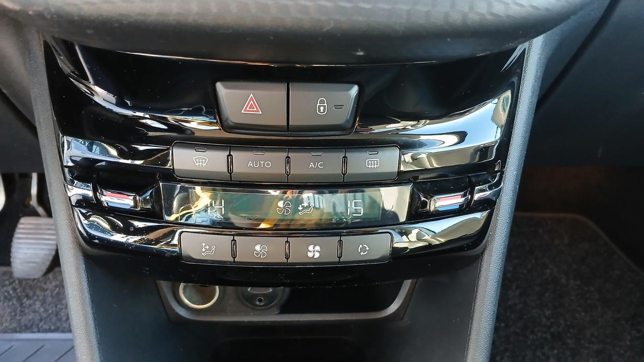 Peugeot 2008 1.6 BLUEHDi 100 ALLURE 2016