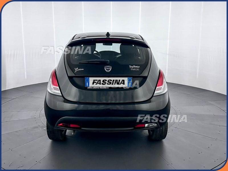 Lancia Ypsilon Ypsilon 1.0 firefly hybrid Silver Plus s&s 70cv
