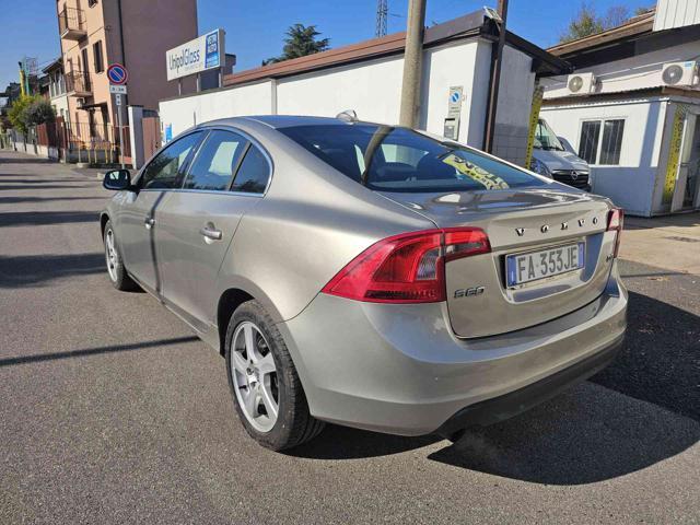 VOLVO S60 D3 Momentum