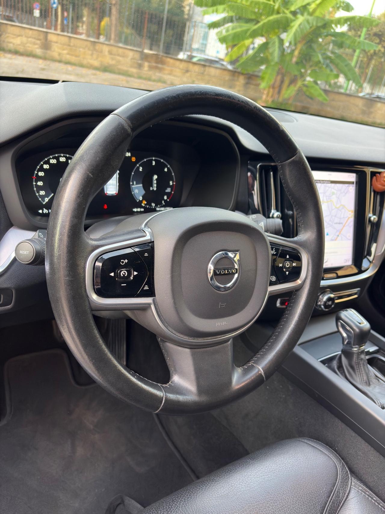 Volvo V60 Cross Country 4WD automatico
