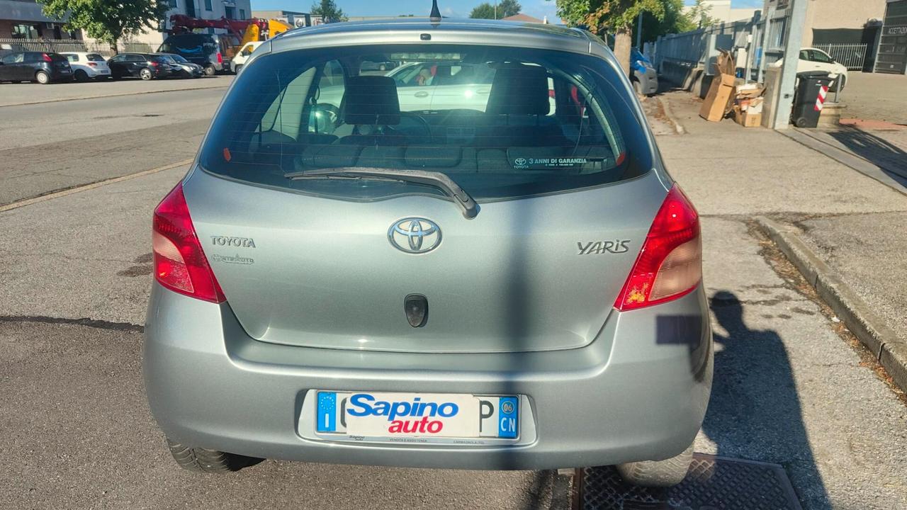 Toyota Yaris 1.3 3 porte