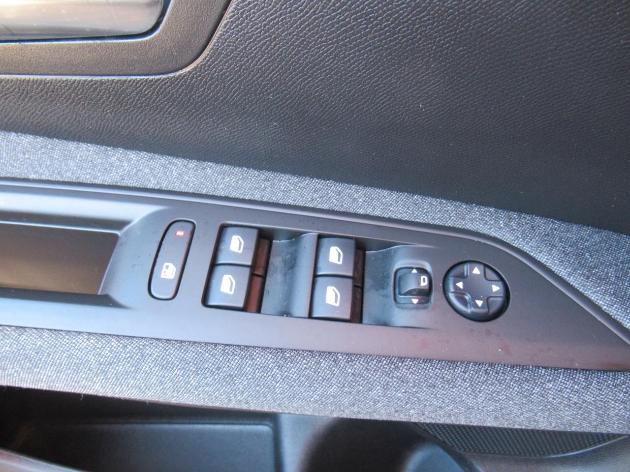 Peugeot 3008 BlueHDi 130 S&S Business