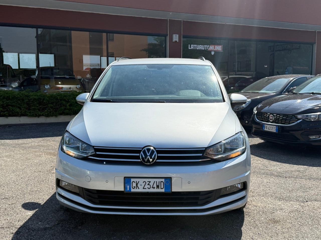 Volkswagen Touran 2.0 TDI 150 CV SCR DSG Executive BlueMotion Tech.