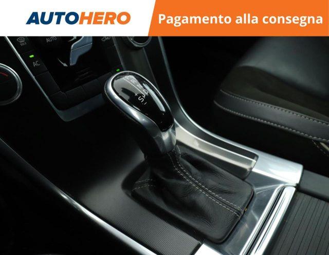 VOLVO XC60 D3 Geartronic R-design Kinetic