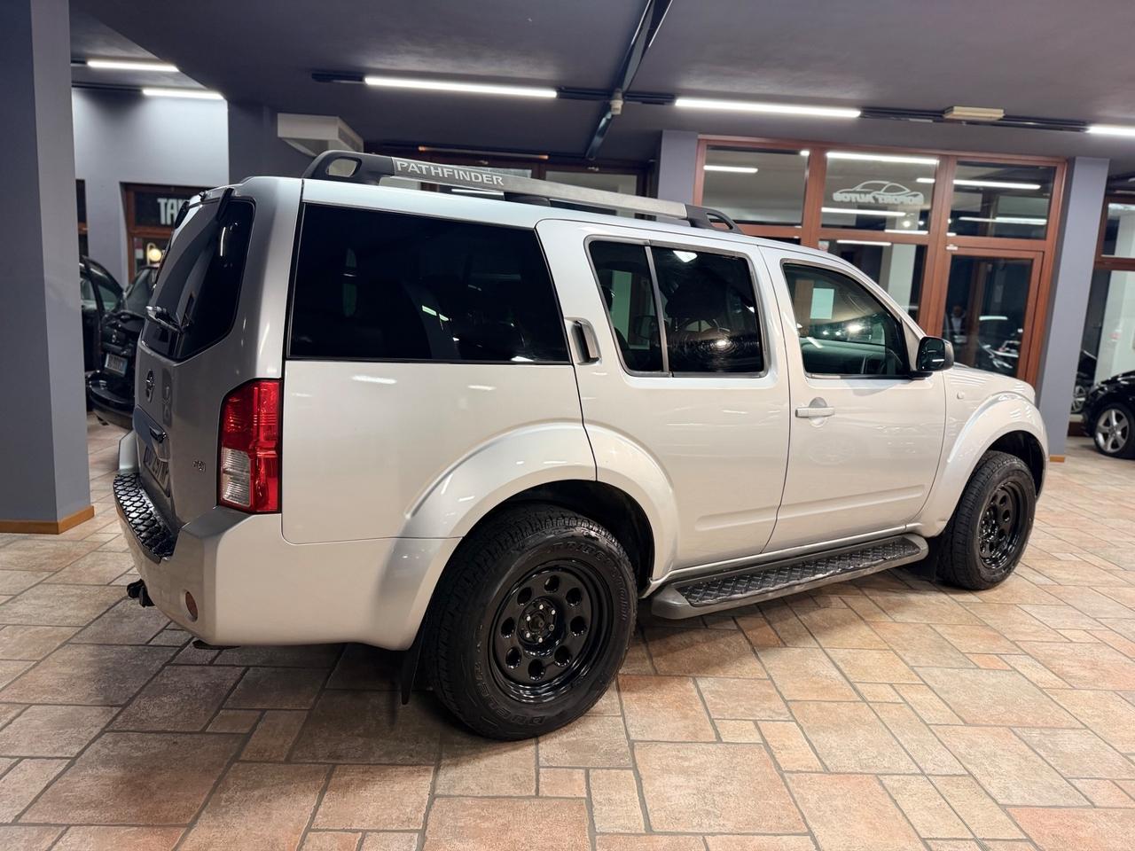 Nissan Pathfinder 2.5 dCi XE Plus