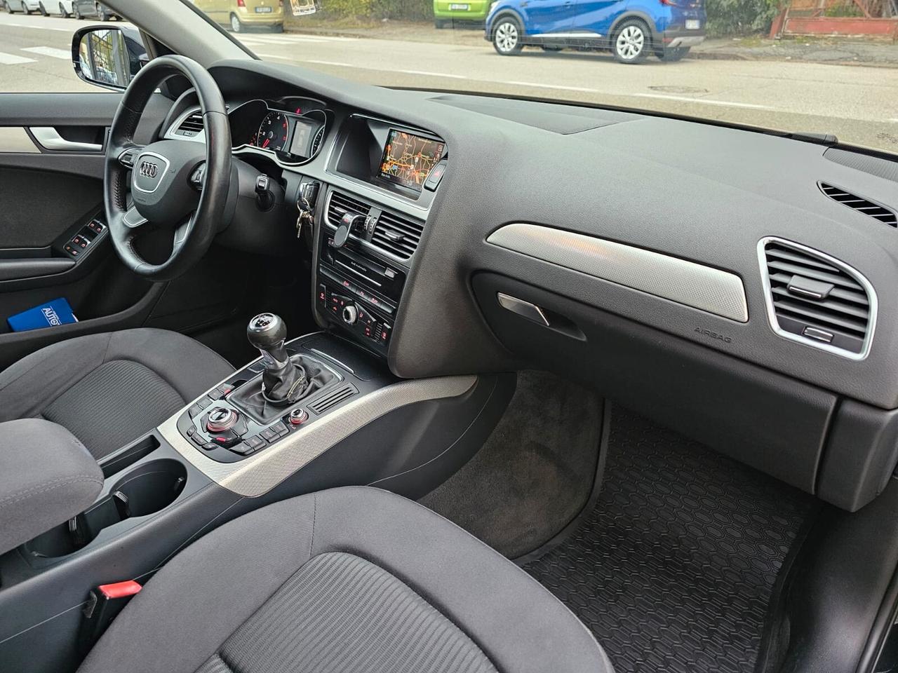 Audi A4 Avant 2.0 TDI 120cv Business Plus*Navi*Bi-Xeno*18*