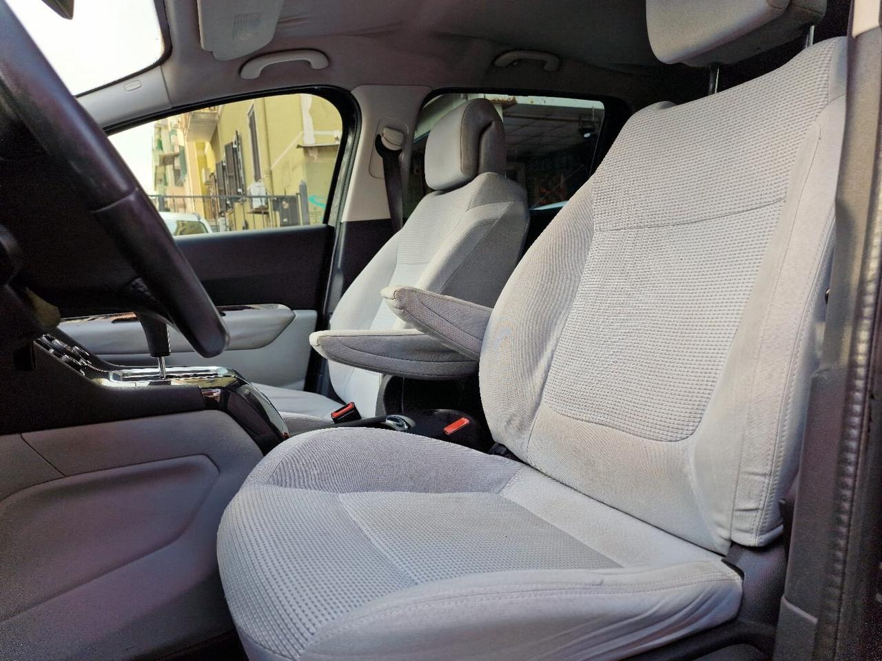 Peugeot 5008 2.0 HDi 150CV Business
