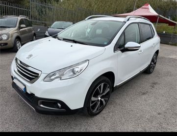 Peugeot 2008 1.6 e-HDi 92 CV "Allure" NAVI