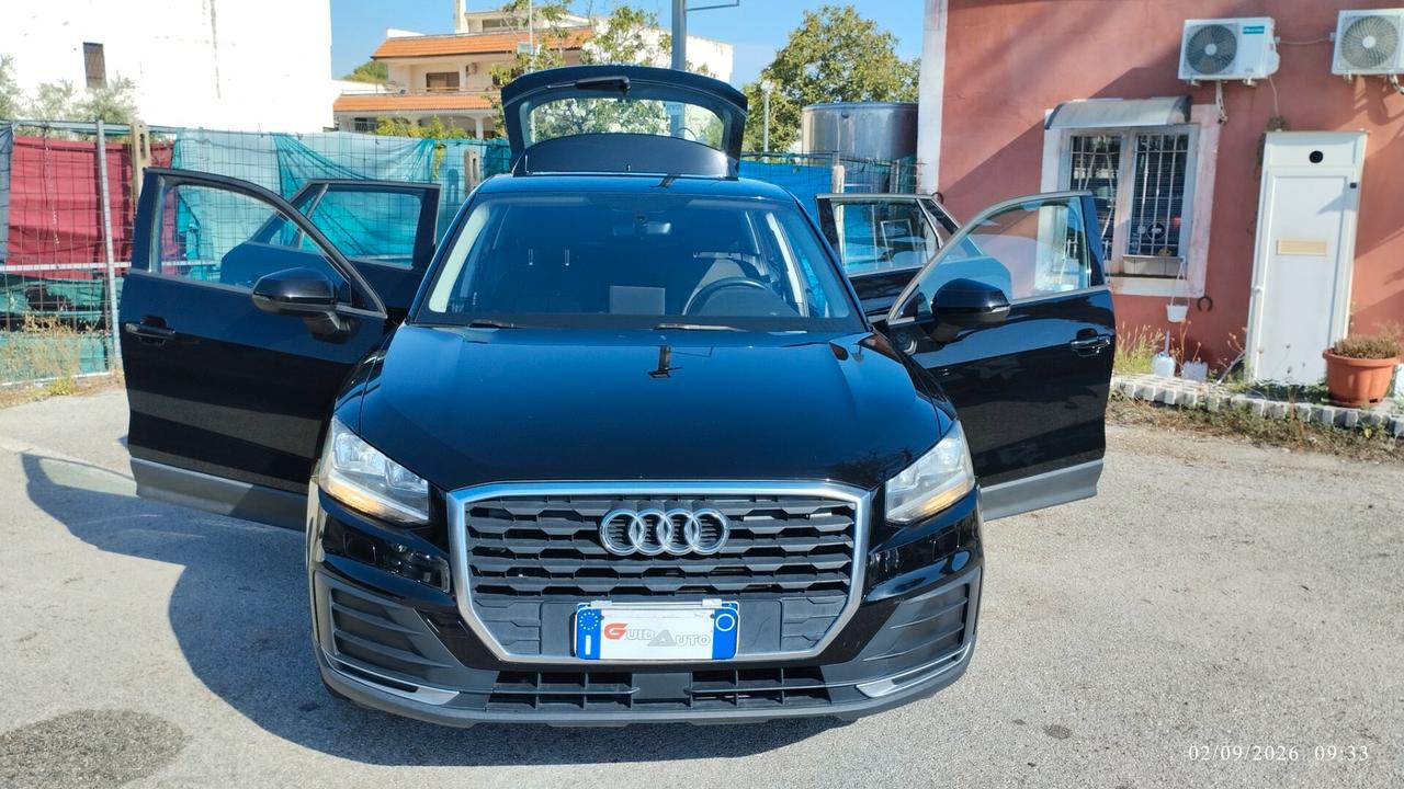 Audi Q2 30 TFSI Business