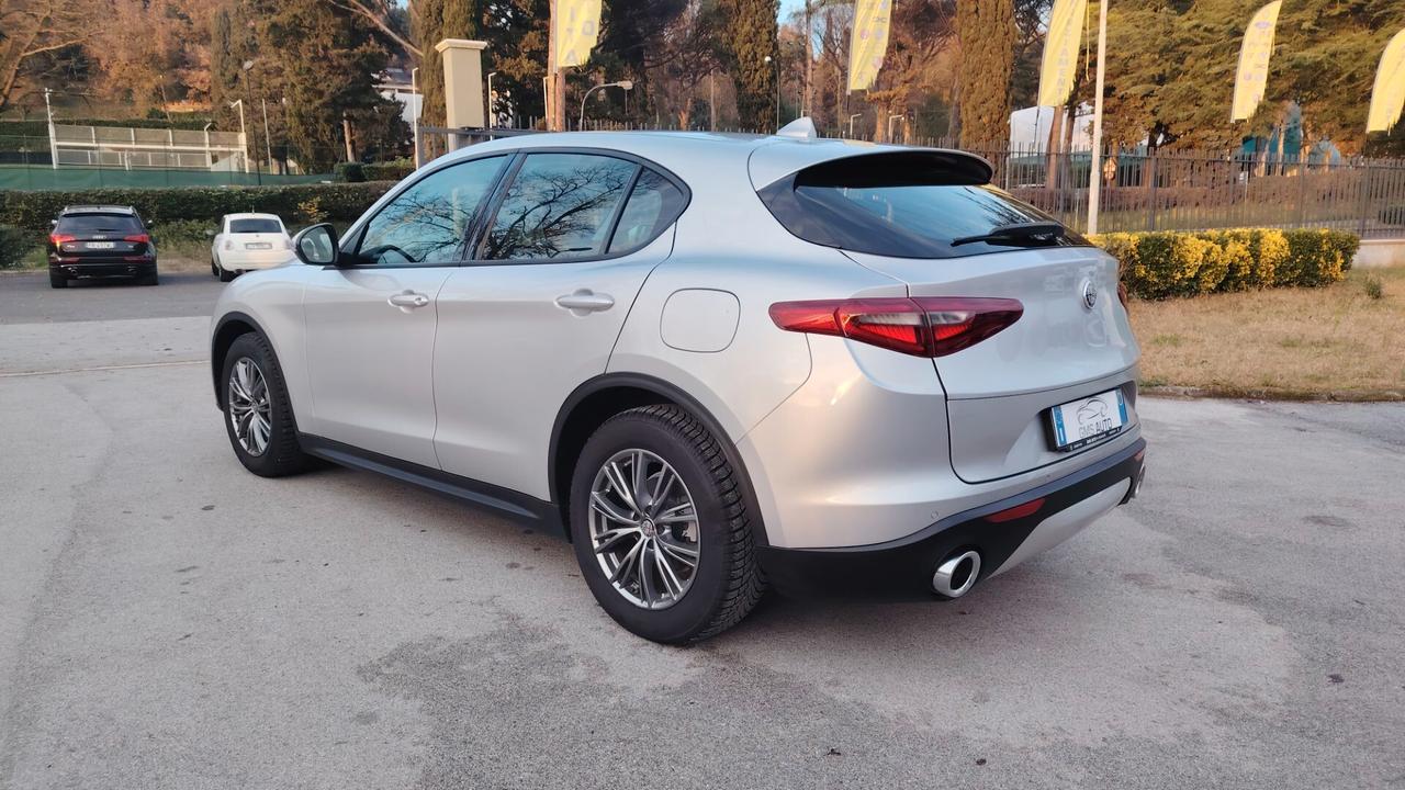Alfa Romeo Stelvio 2.2 Turbodiesel 160 CV AT8 RWD Business