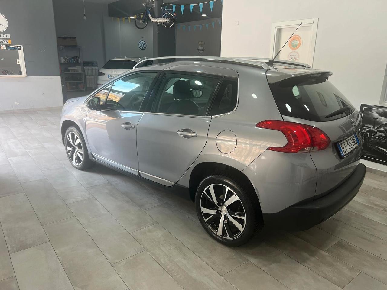 Peugeot 2008 1.6 e-HDi 115 CV Stop&Start Allure