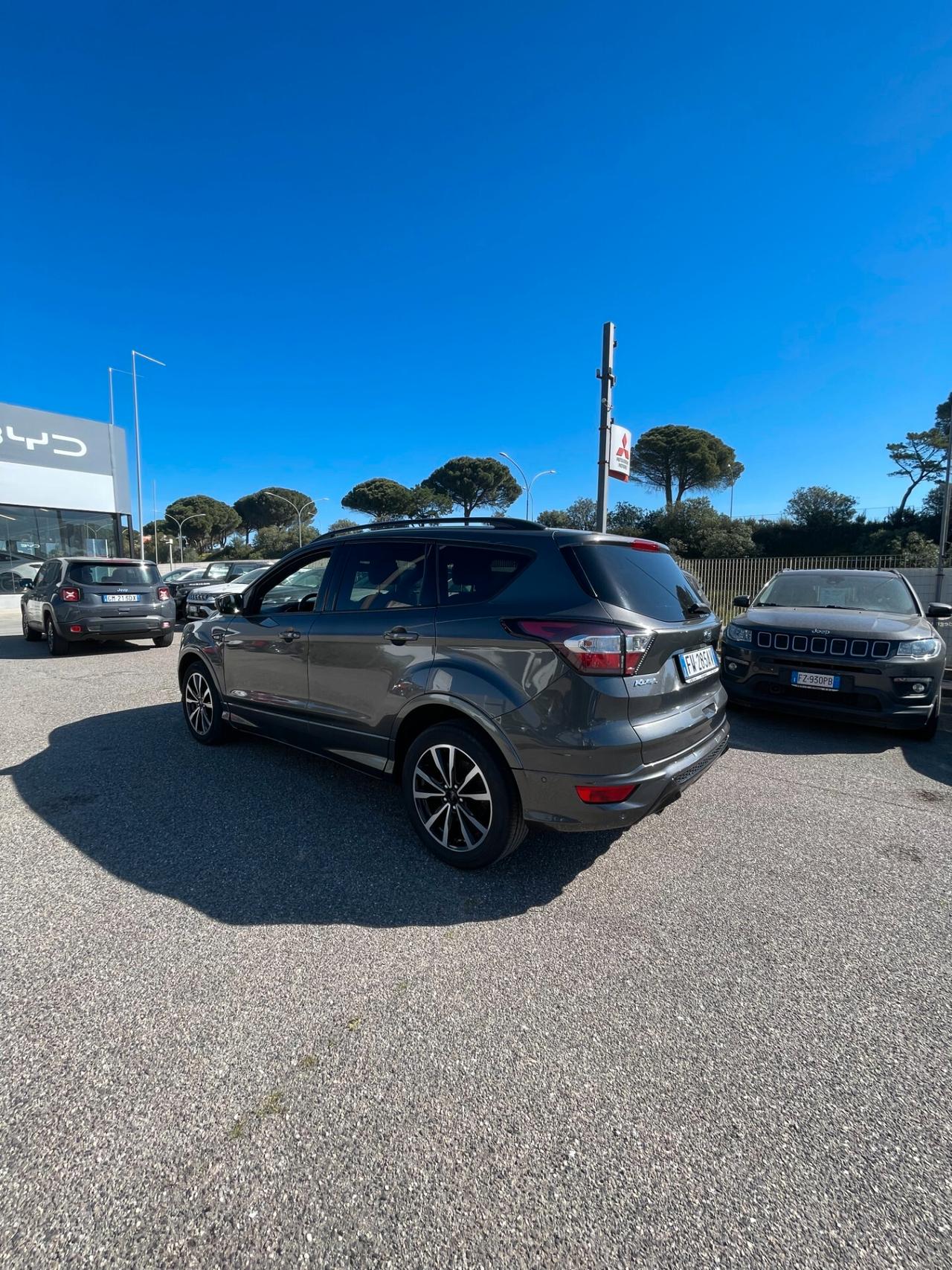 Ford Kuga 2.0 TDCI 180 CV S&S 4WD Powershift ST-Line