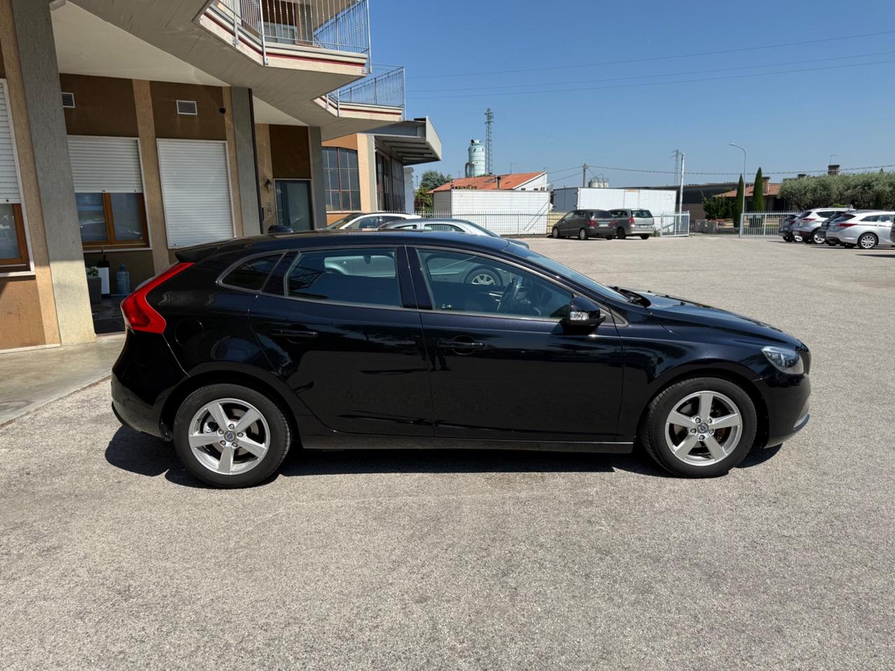 Volvo V40 D2 1.6 Diesel 115 cv - Neopatentati
