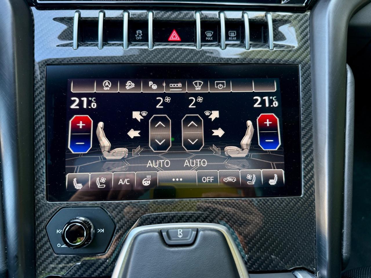 Lamborghini Urus 4.0 - prezzo top italia con iva e garanzia