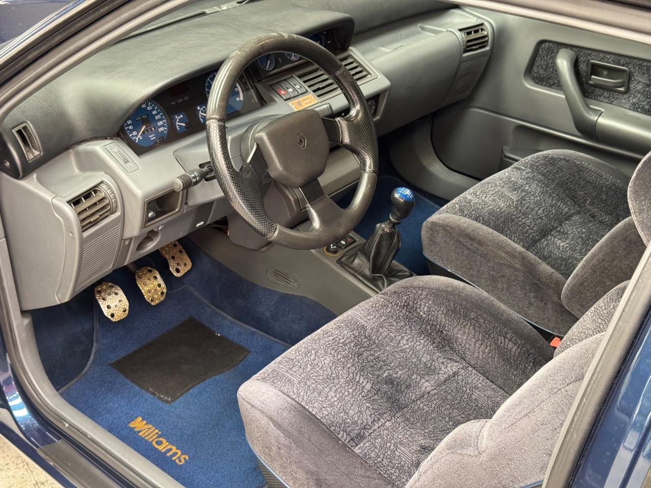 Renault Clio 2.0i 16V cat Williams