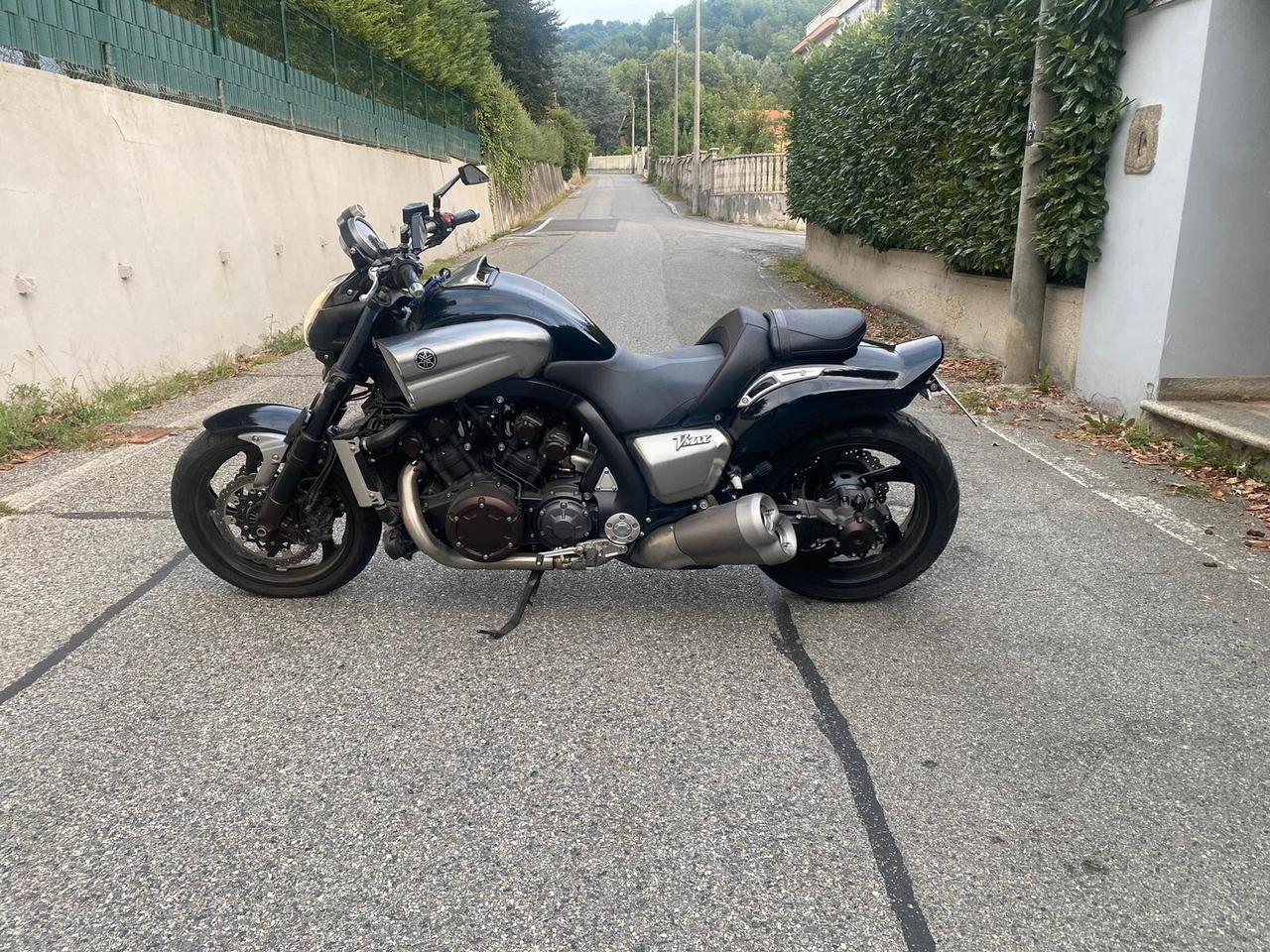Yamaha VMAX