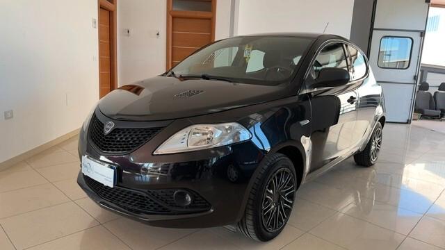 Lancia Ypsilon 1.2 69 CV 5 porte
