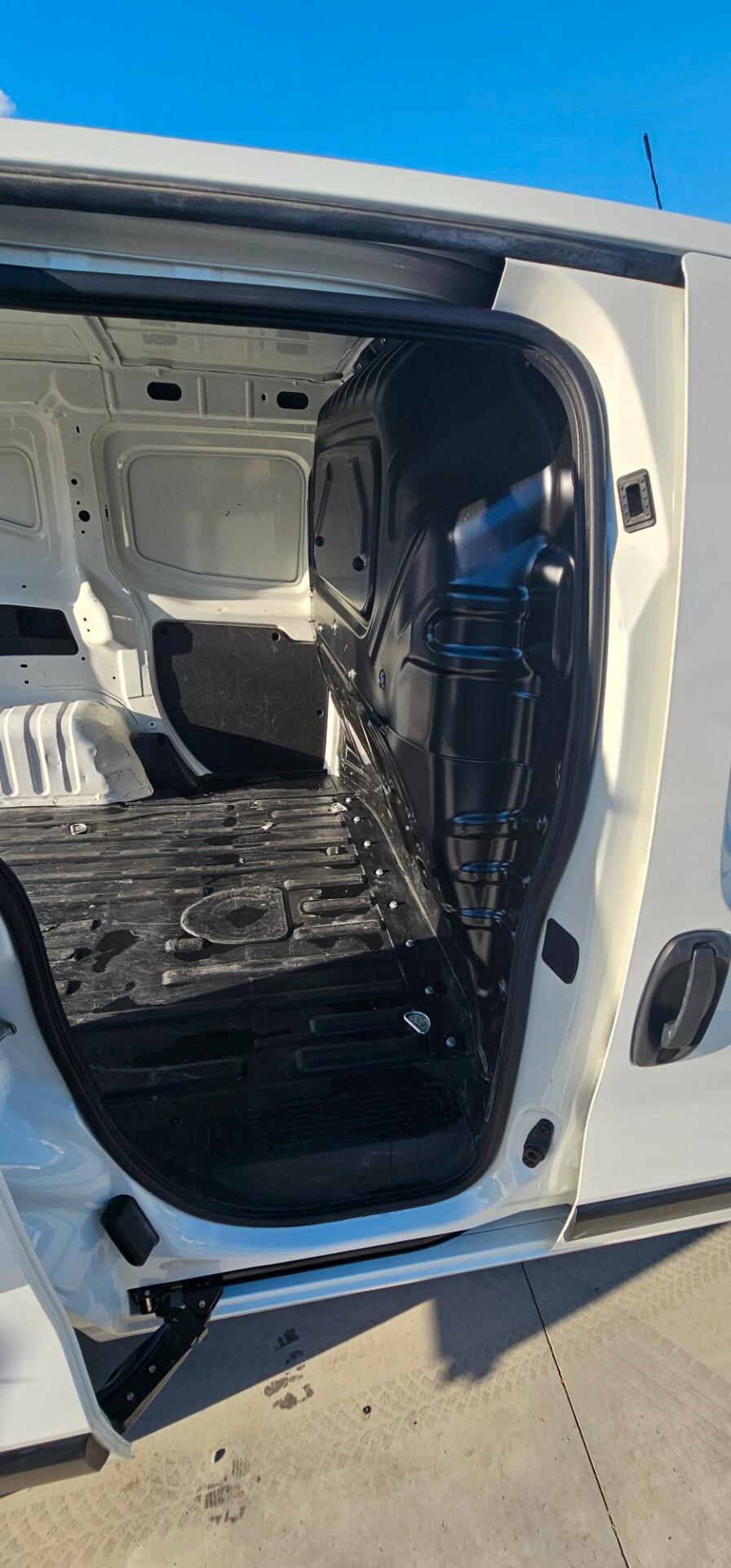 Fiat Fiorino 1.3 MJT 95CV Cargo SX