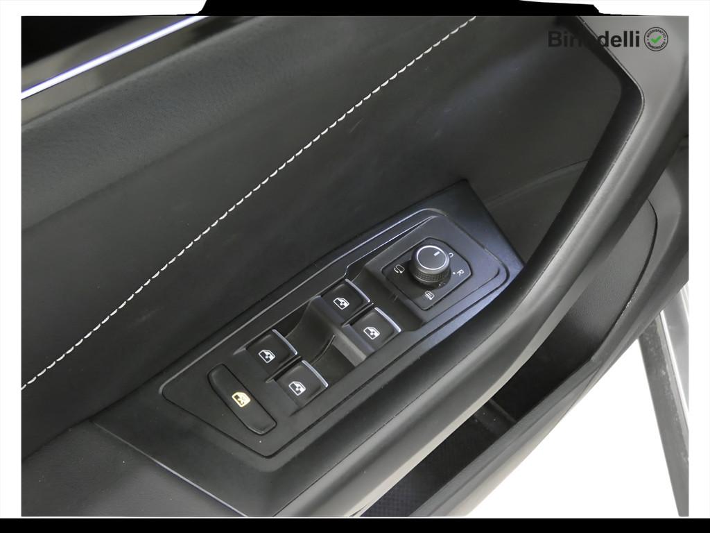 VOLKSWAGEN T-Roc 1ª serie - T-Roc 1.0 TSI R-Line