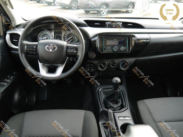 TOYOTA Hilux 2.4 D-4D 4WD 4 porte Double Cab Comfort (iva escl)