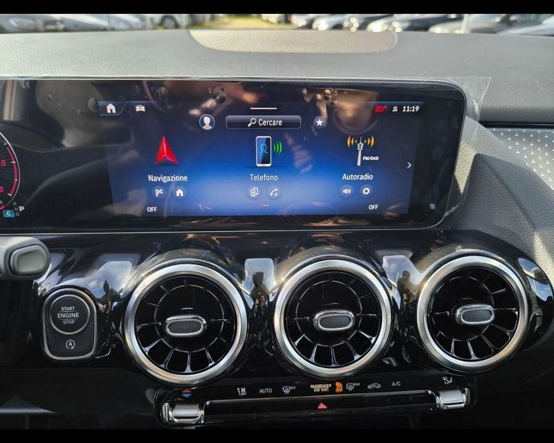 Mercedes-Benz GLA GLA 180 d Progressive Advanced