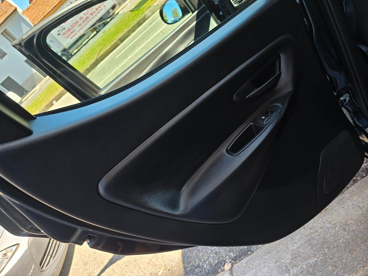 Lancia Ypsilon 1.2 69 CV 5 porte S&S Gold