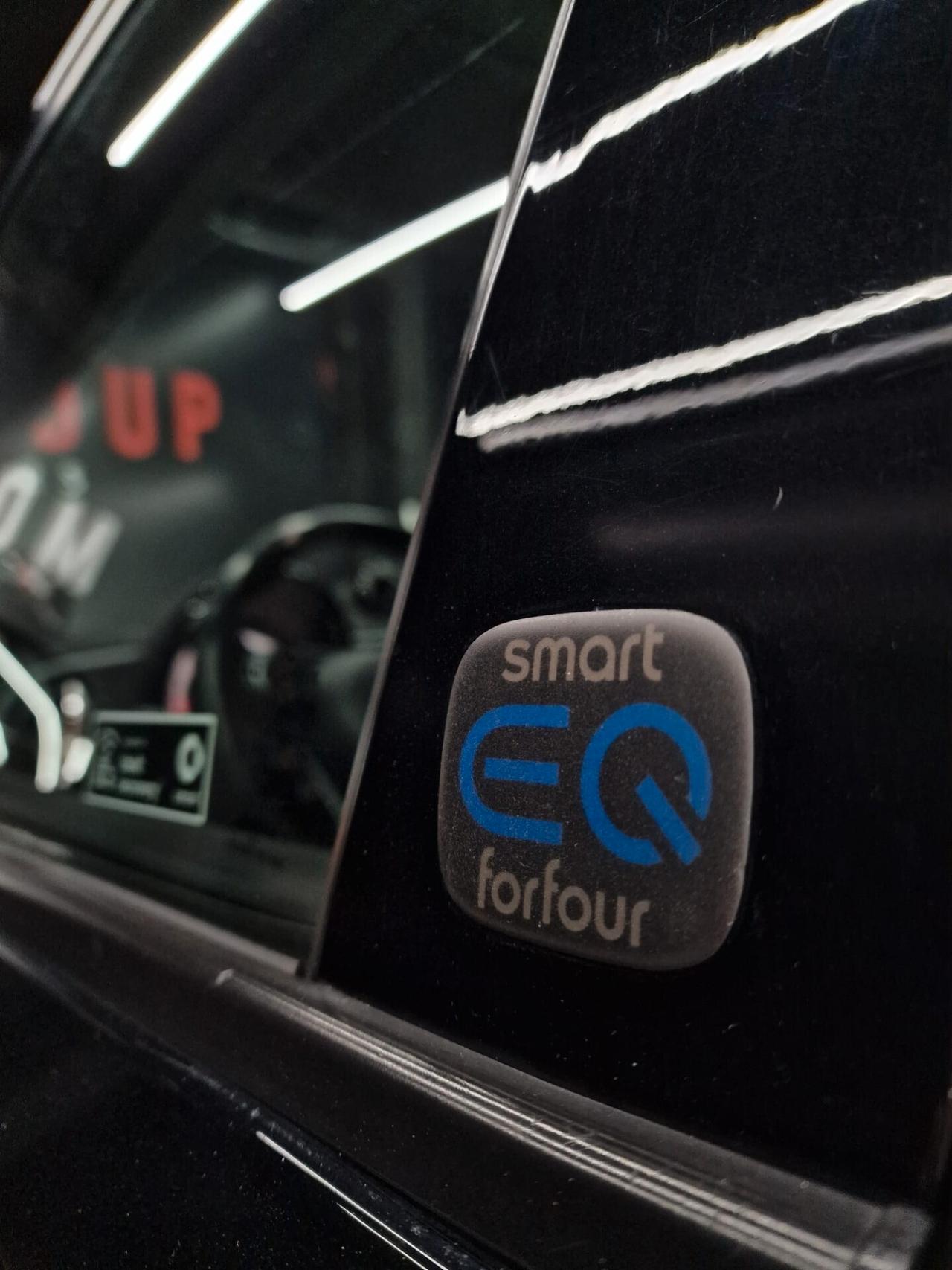 Smart ForFour EQ Passion Tetto Panoramico