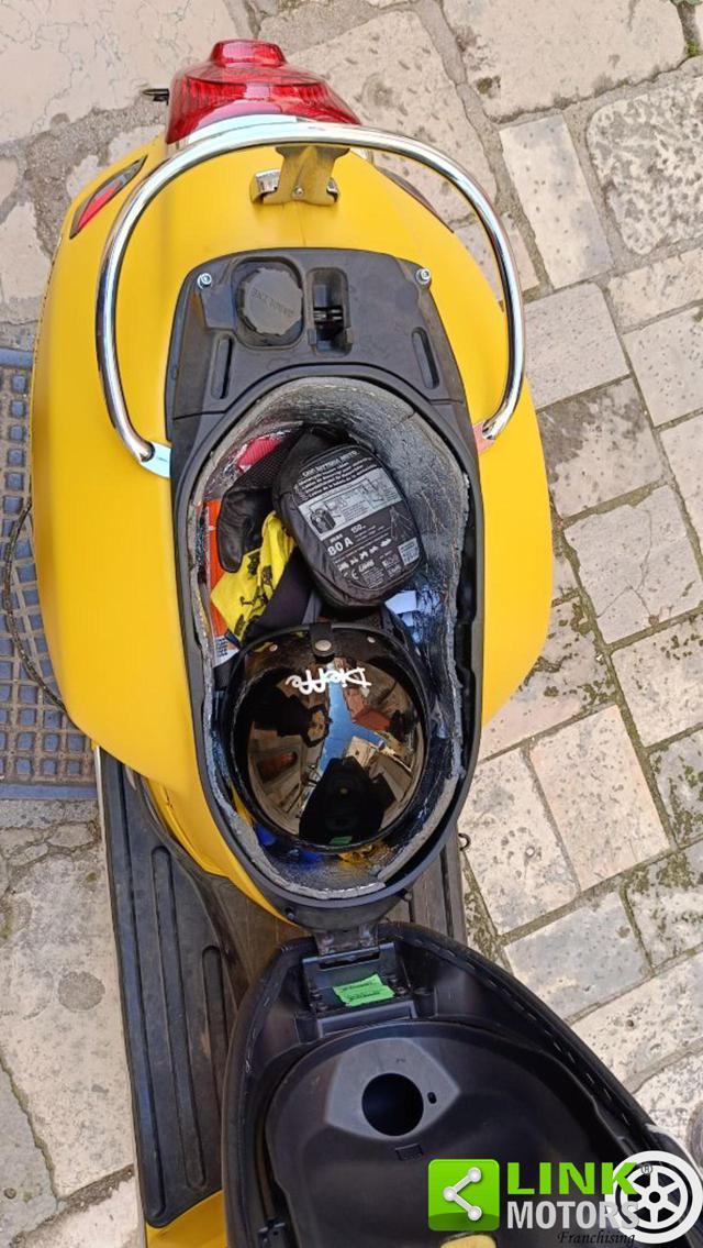 PIAGGIO Vespa GTS 300 Super Sport