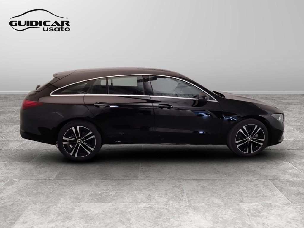 Mercedes-Benz CLA Sh.Brake - X118 2023 - CLA Shooting Brake 180 d Progressive Advanced auto