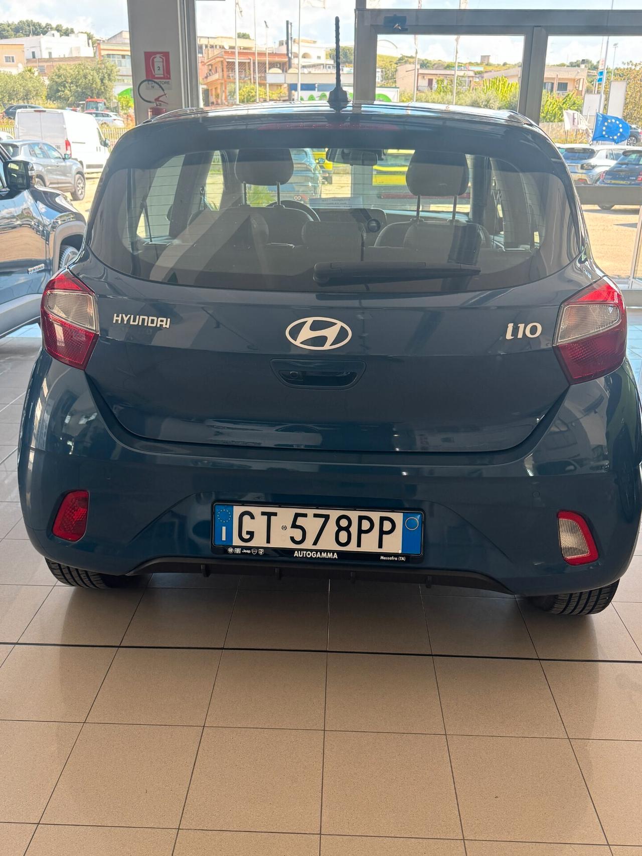 HYUNDAI i10 - FULL OPRIONAL 1.0 MPI Connectline