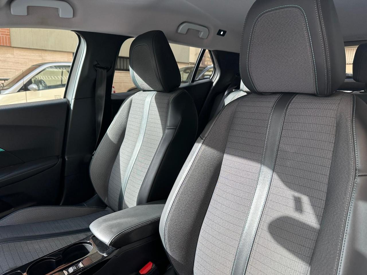 Peugeot 2008 BlueHDi 130CV EAT8 Allure Pack