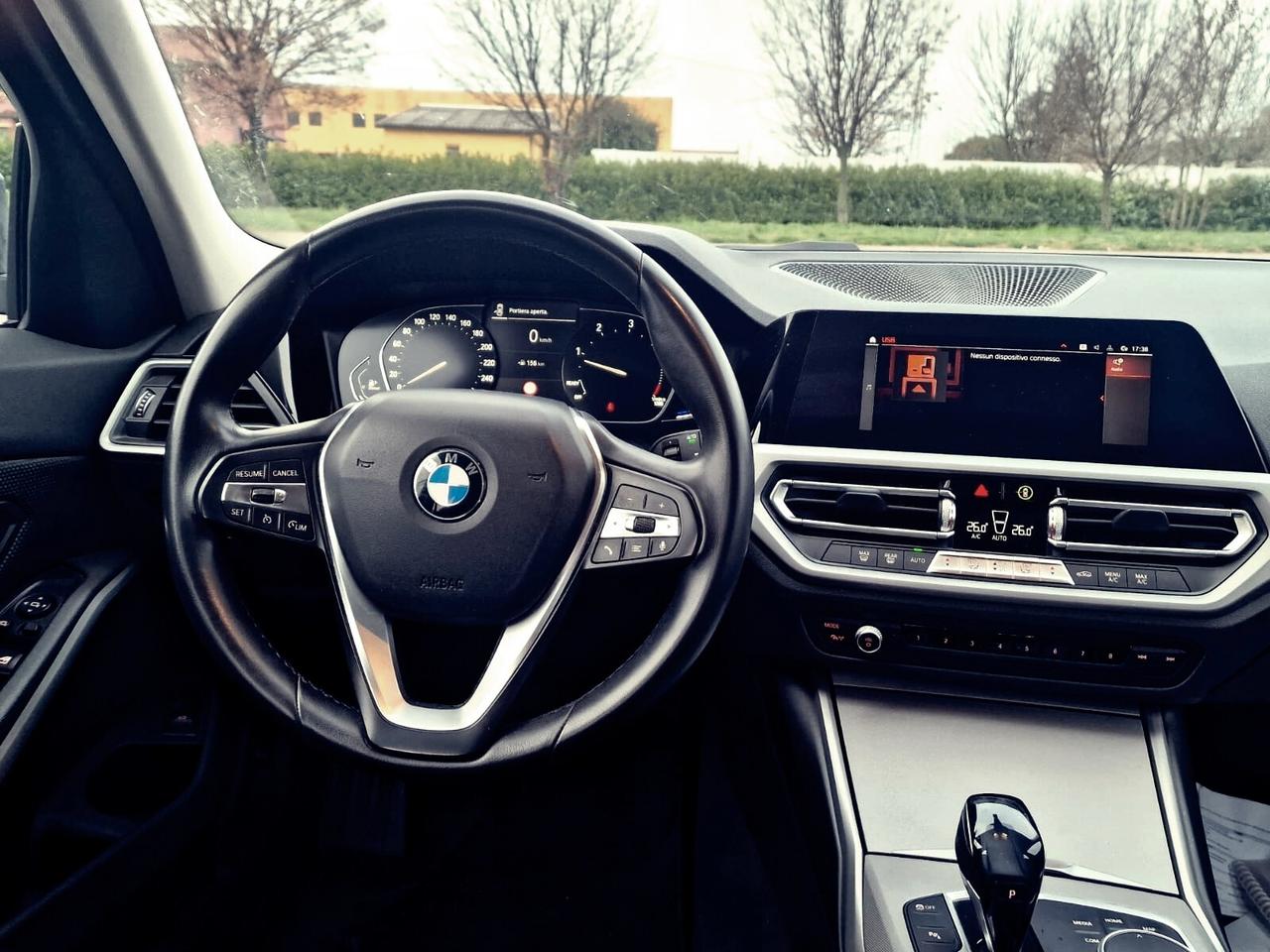 BMW 3 Series Touring 320d Ibrido mhev 48V